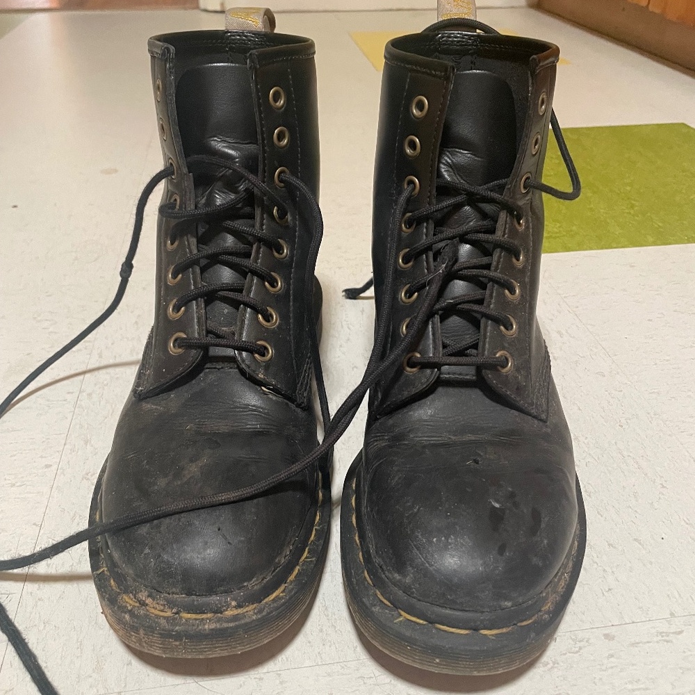 1460 black Dr martens US size 10